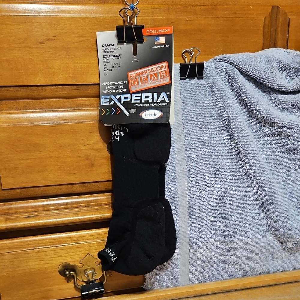 Thorlos Experia Women's Dress Crew Socks (Size X-Large) Black